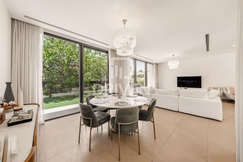 Villa in Dubai Hills Estate, Dubai, UAE 4 bedrooms, 451.14 sq.m. № 761481 - photo 6