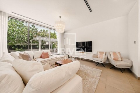 Villa in Dubai Hills Estate, Dubai, UAE 4 bedrooms, 451.14 sq.m. № 761481 - photo 3