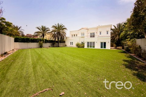 Villa till försäljning i Arabian Ranches, Dubai, UAE 6 sovrum, 480.49 kvm Nr. 733904 - fotografi 2
