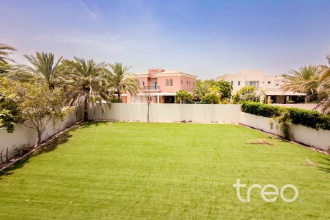 Villa till försäljning i Arabian Ranches, Dubai, UAE 6 sovrum, 480.49 kvm Nr. 733904 - fotografi 20