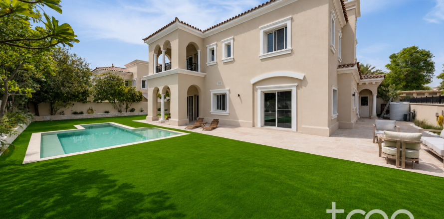 Villa em Arabian Ranches, Dubai, EAU 4 quartos, 331.29 m2 № 733909