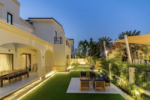 Villa te koop in Arabian Ranches, Dubai, VAE 7 slaapkamers, 557.98 vr.m., nr 733907 - foto 3