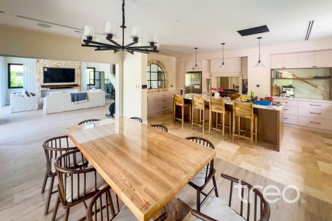 Villa till försäljning i Arabian Ranches 2, Dubai, UAE 5 sovrum, 404.5 kvm Nr. 733910 - fotografi 6