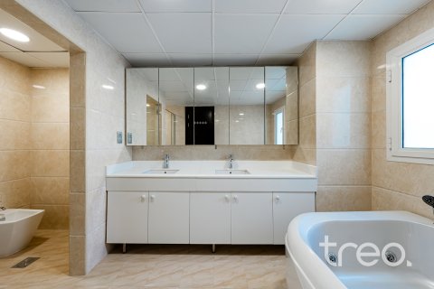 Villa till försäljning i Arabian Ranches, Dubai, UAE 5 sovrum, 724.27 kvm Nr. 733905 - fotografi 10