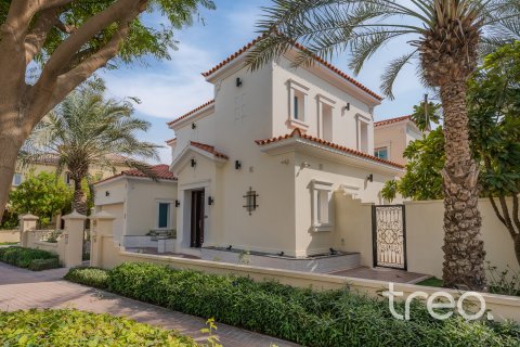 Villa till försäljning i Arabian Ranches, Dubai, UAE 5 sovrum, 724.27 kvm Nr. 733905 - fotografi 14