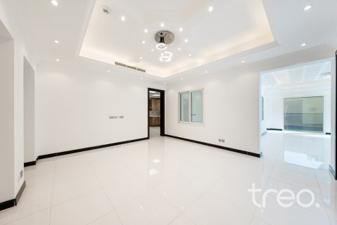 Villa till försäljning i Arabian Ranches, Dubai, UAE 5 sovrum, 724.27 kvm Nr. 733905 - fotografi 9