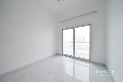 Kaupunkipientalo Al Furjan, Dubai, Arabiemiraatit 3 makuuhuonetta, 265 m2 № 738417 - kuva 15