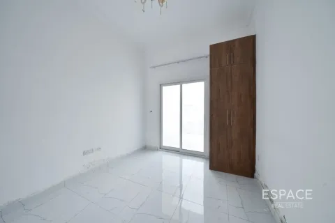 Kaupunkipientalo Al Furjan, Dubai, Arabiemiraatit 3 makuuhuonetta, 265 m2 № 738417 - kuva 12