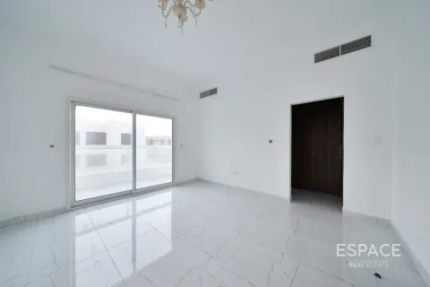 Kaupunkipientalo Al Furjan, Dubai, Arabiemiraatit 3 makuuhuonetta, 265 m2 № 738417 - kuva 7