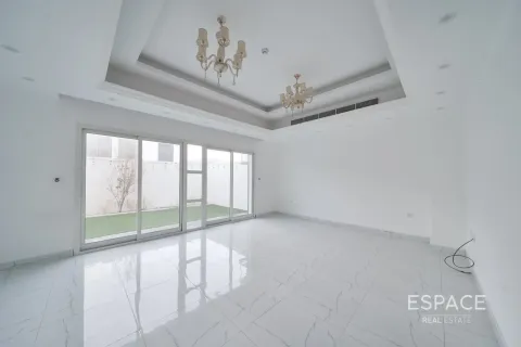 Kaupunkipientalo Al Furjan, Dubai, Arabiemiraatit 3 makuuhuonetta, 265 m2 № 738417 - kuva 2