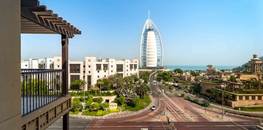 Umm Suqeim, Dubai, संयुक्त अरब अमीरात में अपार्टमेंट, 3 बेडरूम, 171 वर्ग मीटर, संख्या 734207