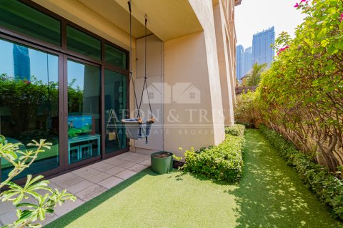 Apartemen di Old Town, Dubai, UEA 2 kamar tidur, 244 m2 nomor 648626 - foto 1
