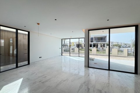 Βίλα σε Dubai, ΗΑΕ 5 υπνοδωμάτια, 530.4 τ.μ. Αρ. 624527 - φωτογραφία 2
