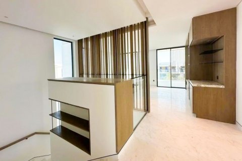 Βίλα σε Dubai, ΗΑΕ 5 υπνοδωμάτια, 530.4 τ.μ. Αρ. 624527 - φωτογραφία 17