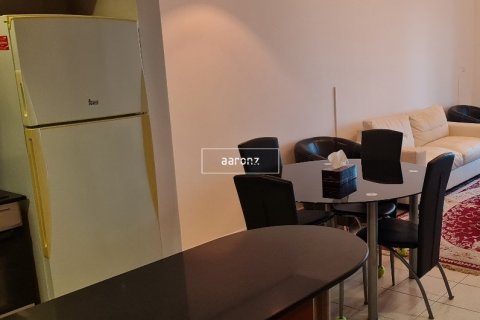 Apartment in Jumeirah Lake Towers, Dubai, UAE 1 bedroom, 66.7 sq.m. № 624502 - photo 12