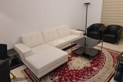 Apartment in Jumeirah Lake Towers, Dubai, UAE 1 bedroom, 66.7 sq.m. № 624502 - photo 3