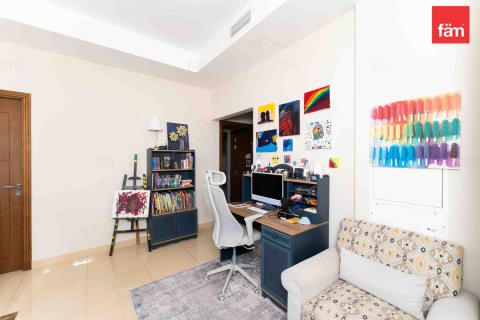 Villa in Dubai, UAE 3 bedrooms, 815.2 sq.m. № 645828 - photo 12