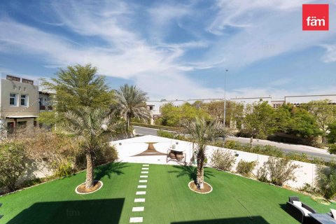Villa in Dubai, UAE 3 bedrooms, 815.2 sq.m. № 645828 - photo 18