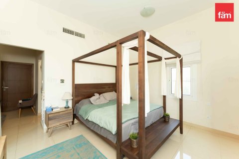 Villa in Dubai, UAE 3 bedrooms, 815.2 sq.m. № 645828 - photo 13