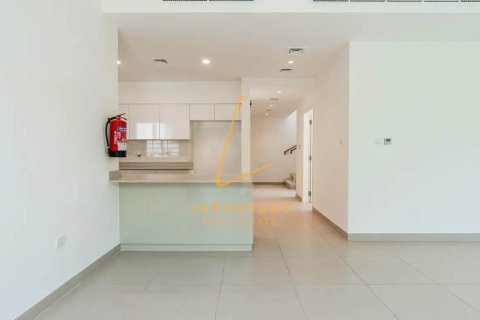 Villa in affitto a Dubai Hills Estate, Dubai, EAU 3 camere da letto, 221 mq. № 686378 - foto 2