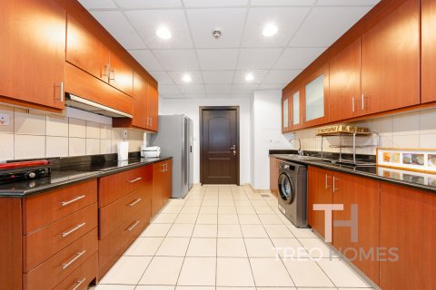 Byt v Jumeirah Beach Residence, Dubai, SAE 5 ložnice, 271 m² Č.: 597619 - fotografie 8
