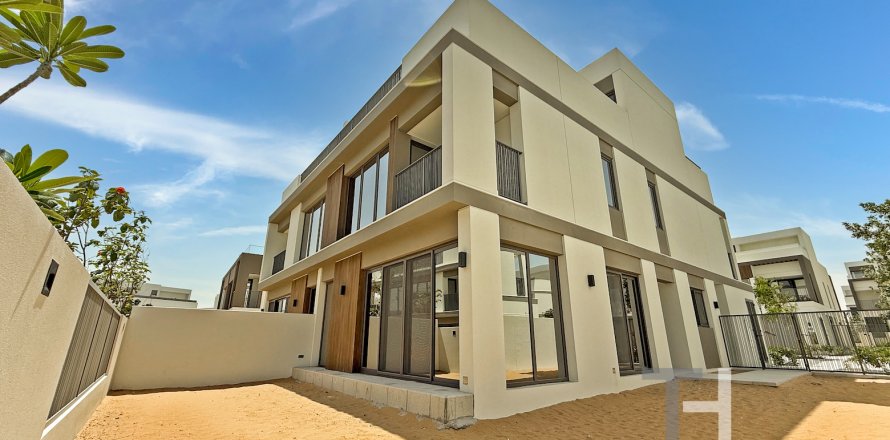 Vilă în Tilal Al Ghaf, Dubai, EAU 4 dormitoare, 317 mp.  №597618