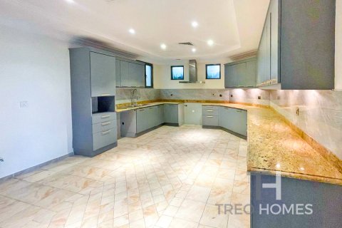Vila v Palm Jumeirah, Dubai, SAE 4 ložnice, 465 m² Č.: 597609 - fotografie 8