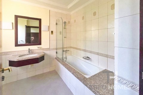 Vila v Palm Jumeirah, Dubai, SAE 4 ložnice, 465 m² Č.: 597609 - fotografie 14