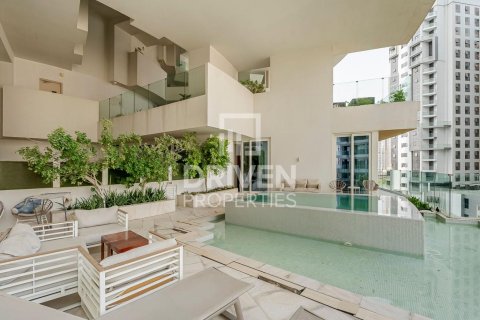 Apartamento en venta en Jumeirah Village Circle, Dubai, EAU 2 dormitorios, 260 m2 № 653594 - foto 1