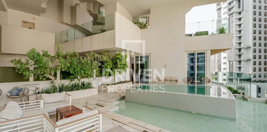 Apartamento en Jumeirah Village Circle, Dubai, EAU 2 dormitorios, 260 m² № 653594