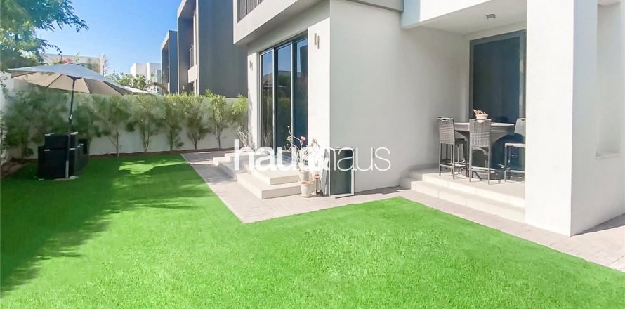 Vilë në Dubai Hills Estate, Dubai, Emiratet e Bashkuara Arabe 3 dhoma gjumi, 288 m2. № 627132
