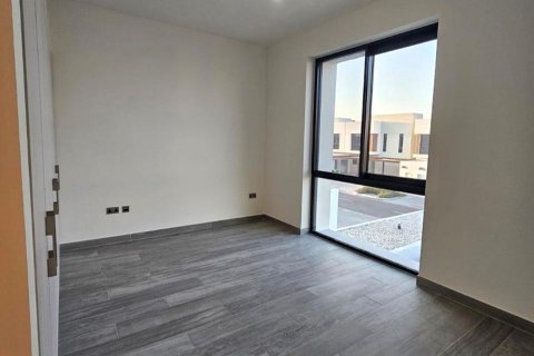 Townhouse on the Yas Island, Abu Dhabi, UAE 3 bedrooms, 214 sq.m. № 594782 - photo 25