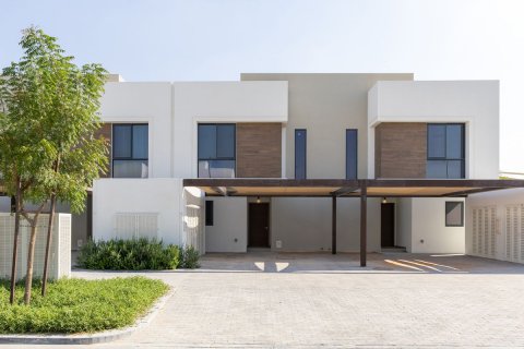 Townhouse on the Yas Island, Abu Dhabi, UAE 3 bedrooms, 214 sq.m. № 594782 - photo 1