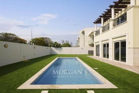 Vilë në Mohammed Bin Rashid City, Dubai, Emiratet e Bashkuara Arabe 5 dhoma gjumi, 899.9 m2. № 537093 - Foto 17