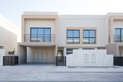 Villetta a schiera in affitto a Yas Island, Abu Dhabi, EAU 3 camere da letto, 299.98 mq. № 749803 - foto 10