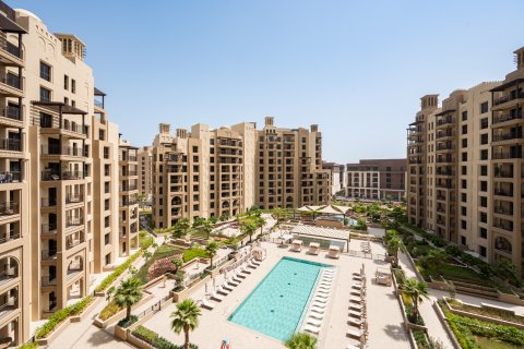 Apartment til leje i Umm Suqeim, Dubai, UAE 2 soveværelser, 120.5 kvm № 749819 - foto 10
