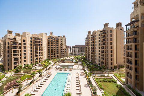 Apartment til leje i Umm Suqeim, Dubai, UAE 2 soveværelser, 120.5 kvm № 749819 - foto 3