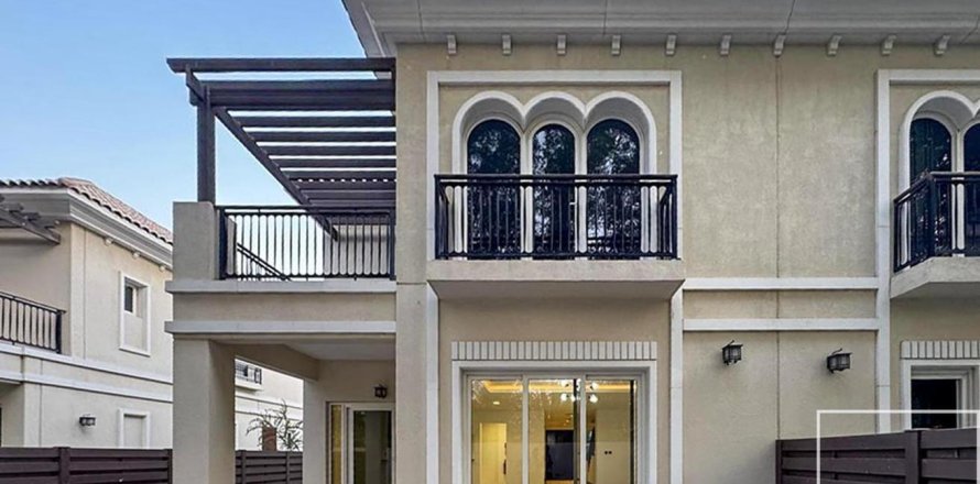Vila di Dubai Land, UAE 3 bilik tidur, 313 meter persegi № 646426