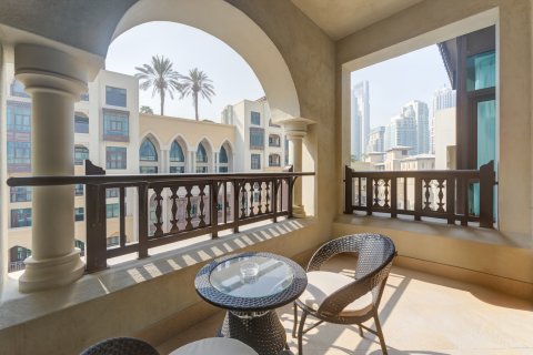 Appartamento in affitto a Downtown Dubai (Downtown Burj Dubai), Dubai, EAU 1 camera da letto, 105.07 mq. № 749929 - foto 14