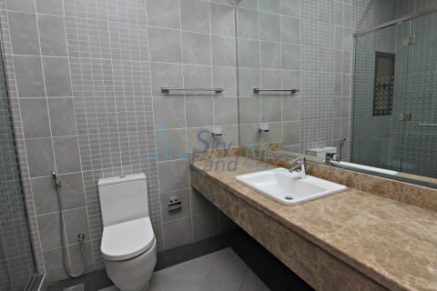 Villa te huur in Al Barsha, Dubai, VAE 4 slaapkamers, 371.6 vr.m., nr 661984 - foto 11