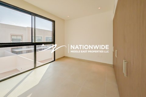 Dvoupatrový byt v Abu Dhabi, SAE 3 ložnice, 292 m² Č.: 661985 - fotografie 7