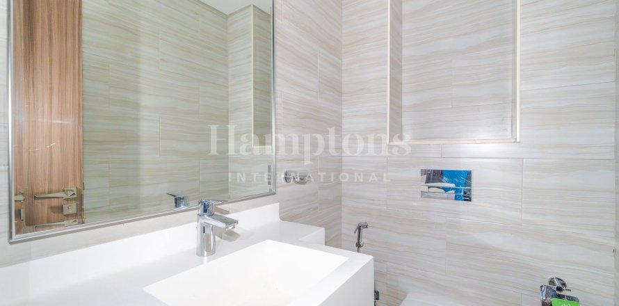 Apartmen di Jumeirah Lake Towers, Dubai, UAE 1 bilik tidur, 73.0199 meter persegi № 702036