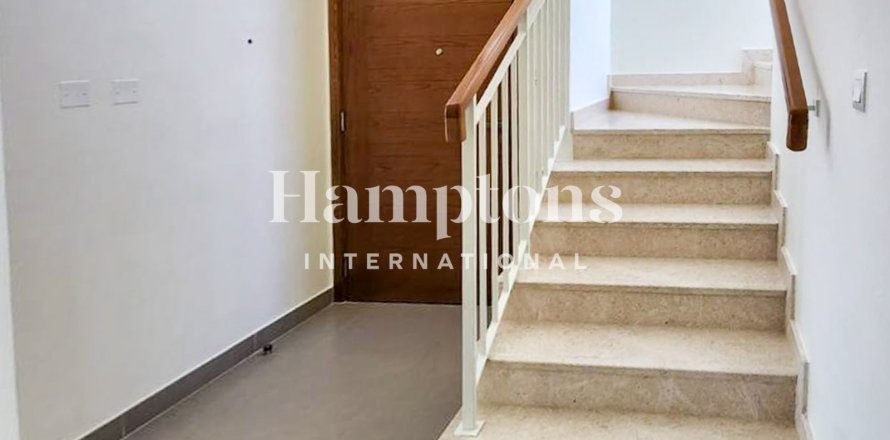 Villa asukohaga Dubai Hills Estate, Dubai, AÜE: 4 magamistoaga, 369.382 m² Nr 701985