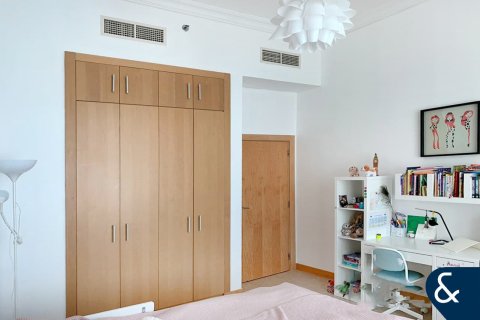 Apartament në Palm Jumeirah, Dubai, Emiratet e Bashkuara Arabe 3 dhoma gjumi, 199 m2. № 698218 - Foto 2