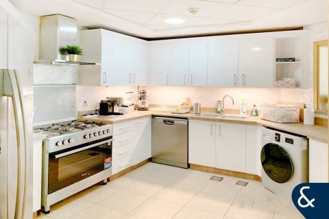 Apartament në Palm Jumeirah, Dubai, Emiratet e Bashkuara Arabe 3 dhoma gjumi, 199 m2. № 698218 - Foto 12