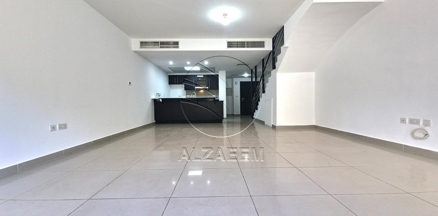 Вілла в Al Reef, Абу-Даби, ОАЕ 3 спальні, 174м2 № 615528