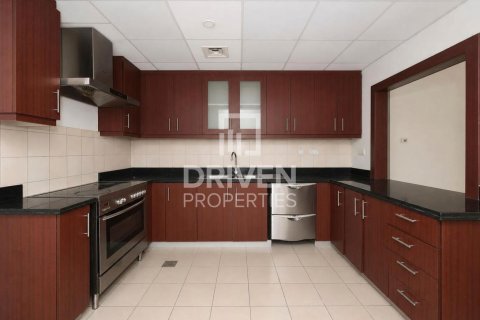 Apartemen di Jumeirah Beach Residence, Dubai, UEA 3 kamar tidur, 178.28 m2 nomor 744403 - foto 4