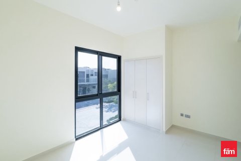 Shtëpi në qytet në Dubai, Emiratet e Bashkuara Arabe 3 dhoma gjumi, 174.8 m2. № 645653 - Foto 5