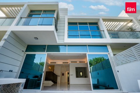 ویلا در Al Furjan، Dubai ، امارات متحده عربی 4 خوابه ، 221.2 متر مربع.  شماره 645652