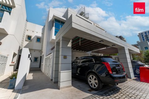 Vilë në Al Furjan, Dubai, Emiratet e Bashkuara Arabe 4 dhoma gjumi, 221.2 m2. № 645652 - Foto 10